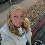 Laura Bork - @lauraborkk - Instagram