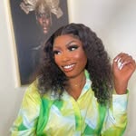 Lauretta Bracewell - @laurettabracewell - Instagram