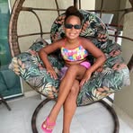 Laura Breder - Facebook