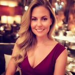 Arual Reihs - @laurabreeannwtf - Instagram