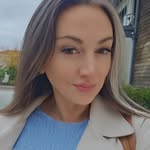 Laura Bridgeman - @iamlaurabridgeman - Instagram
