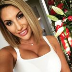 Laura Briggs - @laurabriggs25 - Instagram