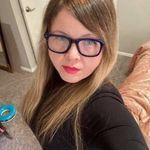 Laura Bruton - @nerdylaurabb - Instagram