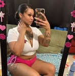 Kayla Laura - Facebook