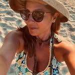 Laura - @lauracapesea - Instagram