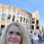 Laura Capps - Facebook
