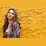 Laura Cheadle - @lauracheadlemusic - Instagram