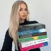 Laura Christina 📚📖 - @laurachristina_ - TikTok