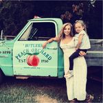 Laura Coffee - @llcoffee - Instagram