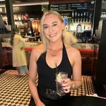 Laura Collins 🌻 - @lauracollins18 - Instagram