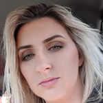 Laura Collum - @lauraanncollum - Instagram