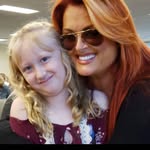 Laura Prentice Comeau - @wynut4 - Instagram