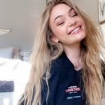 laura - @lauracronk231 - Instagram