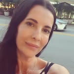 Laura Cuello - @laurancuello - Instagram