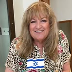 Laura Dave - Facebook