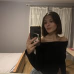 Lara Dibling - Facebook