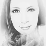 Laura Dower - @lauradower44 - Instagram