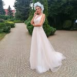 Laura Downs - @lauradowns57 - Instagram