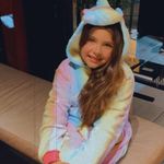 Laura Drews - @laurinha_drews - Instagram