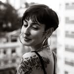 Laura Eder 🏴‍☠️ 📷 - @bruxasativa - Instagram
