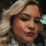 Laura Fleury - @laurinhalfpp - Instagram