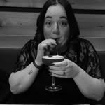 Laura Fullerton - @laura_laughs2 - Instagram