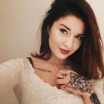 Laura Garrard - @claireweaver7449 - Instagram