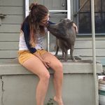 Laura Goldstein - @ellie_pelican - Instagram