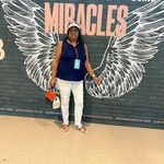 Laura Gresham-Bivins - @lauragreshambivins - Instagram