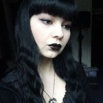 Laura Haslam - @theheianprincess - Instagram