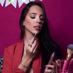 Laura Henriquez/ MakeUp Artist - @bylaura.mua - Instagram