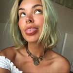 lauratheexplorer - @laura_holzinger - Instagram
