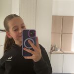 𝑳𝒂𝒖𝒓𝒂 - @laura_horalek - Instagram