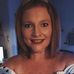 Laura Louise Howells - @laurahowells80 - Instagram