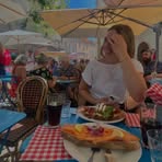 Laura Huntzinger - Facebook