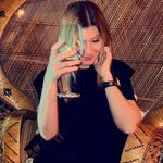 Kazi Laura - @laurakarnyaczki - Instagram