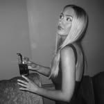 Laura Kernan - @laurakernan - Instagram