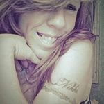 Laura Kindle - @jypsea_blue - Instagram