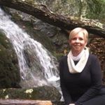 Laura Klug - @lauraklug55 - Instagram