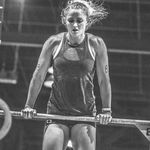 Laura Knutson - @lknutson22 - Instagram