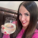 Laura Laing - @lauralaing31 - Instagram