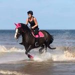 Laura Laing - @lozzypopzz - Instagram