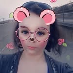 laura lambourne - @girlie2k18 - Instagram