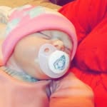 Laura Lambourne - @queensparkle2 - Instagram