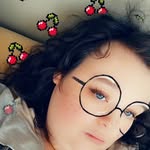 Laura Lambourne - @sparklestar_92 - Instagram