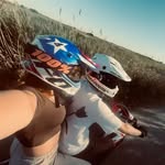Lau - @lauralampon - Instagram