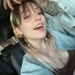 Laura - @lauralapink - Instagram