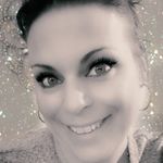 Laura Lavery - @divalicious_1012 - Instagram