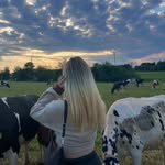 laura lazo - @itsgalacticmind - Instagram