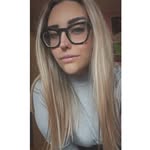 𝓛𝓪𝓾𝓻𝓪 𝓡𝓸𝔃𝔃𝓲🐥 - @_lauralebon__ - Instagram